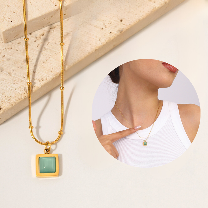 Simple Square - Necklace